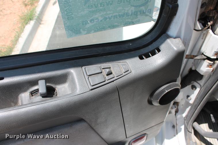 image for item DD5264 2005 Volvo VN semi truck