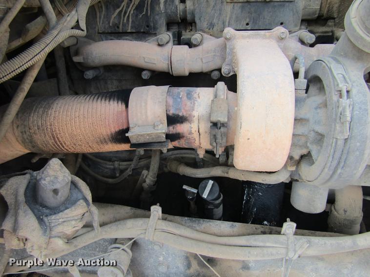 image for item DD5765 1997 Kenworth T600 semi truck