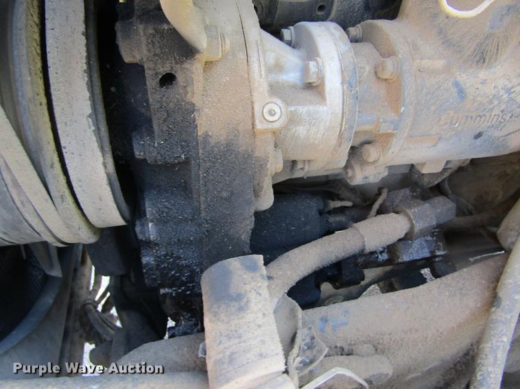 image for item DD5765 1997 Kenworth T600 semi truck