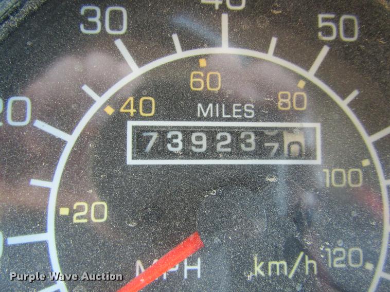 image for item DD5765 1997 Kenworth T600 semi truck