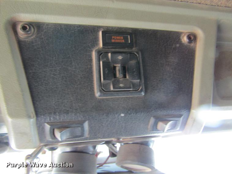 image for item DD5765 1997 Kenworth T600 semi truck