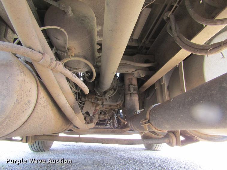 image for item DD5765 1997 Kenworth T600 semi truck