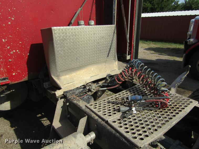 image for item DD5765 1997 Kenworth T600 semi truck