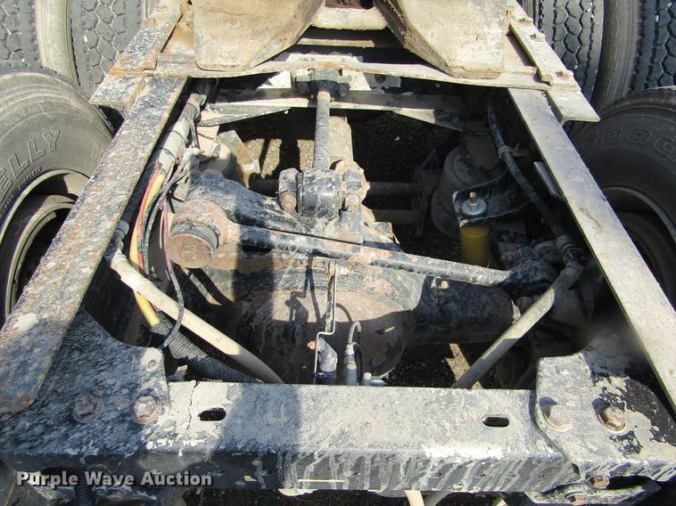 image for item DD5765 1997 Kenworth T600 semi truck