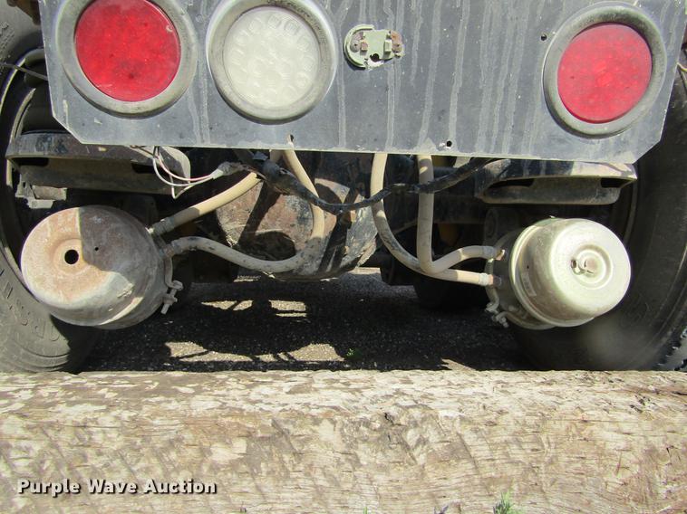 image for item DD5765 1997 Kenworth T600 semi truck