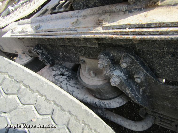 image for item DD5765 1997 Kenworth T600 semi truck