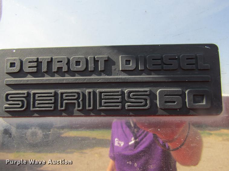 image for item DD5765 1997 Kenworth T600 semi truck