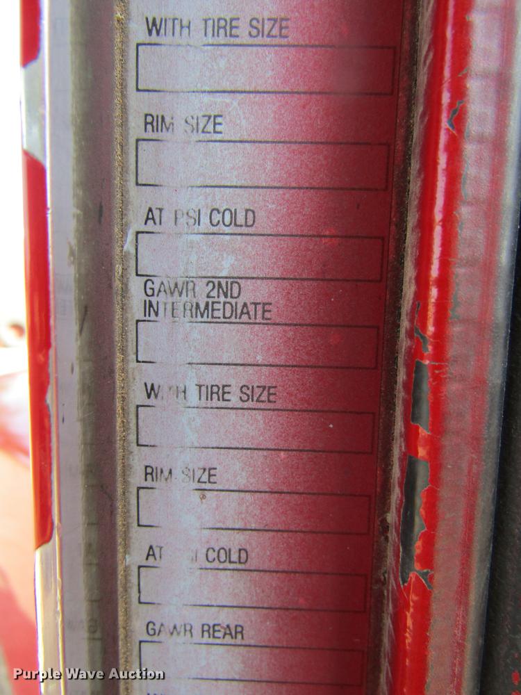 image for item DD5765 1997 Kenworth T600 semi truck