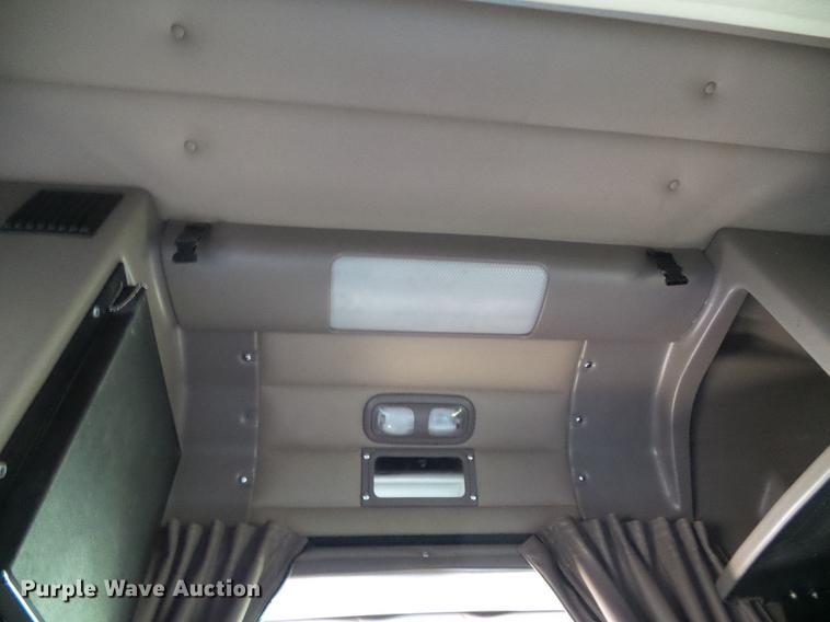 image for item DD5858 2007 Peterbilt 379 semi truck