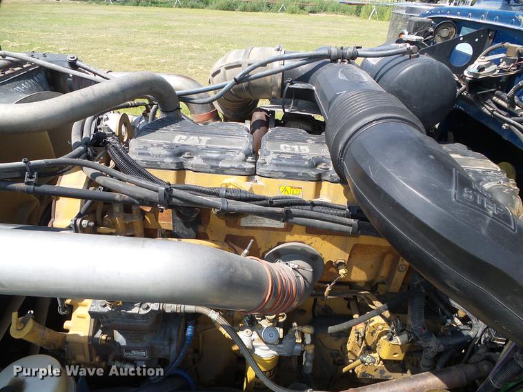 image for item DD5858 2007 Peterbilt 379 semi truck