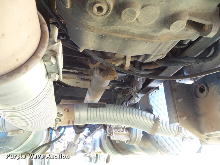 image for item DD5858 2007 Peterbilt 379 semi truck