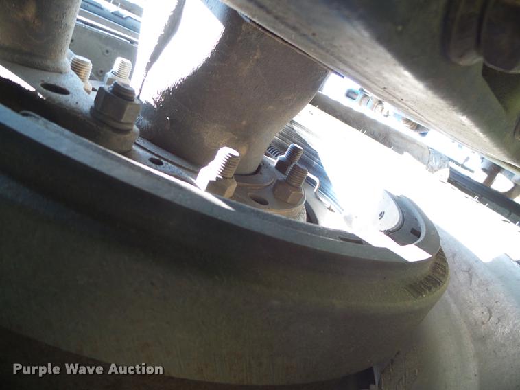 image for item DD5858 2007 Peterbilt 379 semi truck