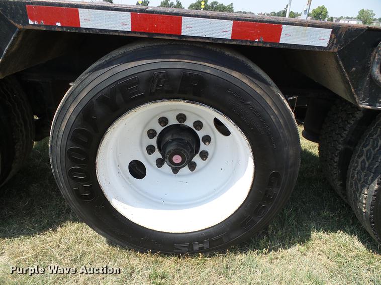 image for item DD5859 2007 Pitts LB55-24D lowboy equipment trailer