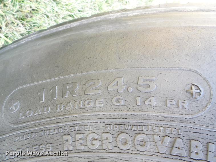 image for item DD5860 1987 Trailmobile flatbed trailer