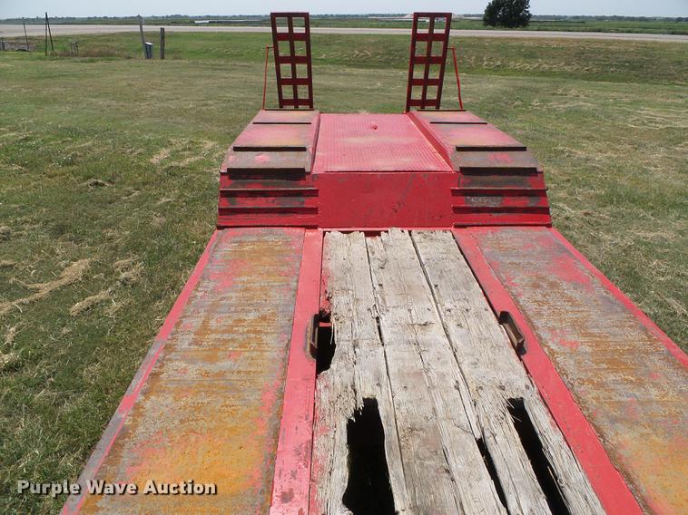 image for item DD5861 2001 Clark CDDLR-2001 lowboy equipment trailer