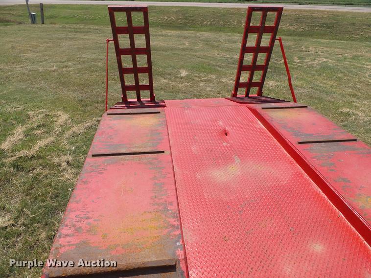 image for item DD5861 2001 Clark CDDLR-2001 lowboy equipment trailer