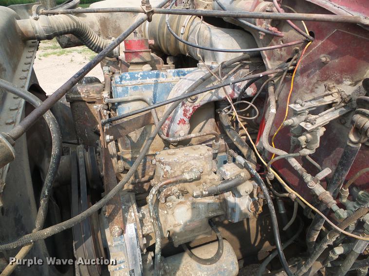 image for item DD5864 1967 International D2000 Fleet Star semi truck