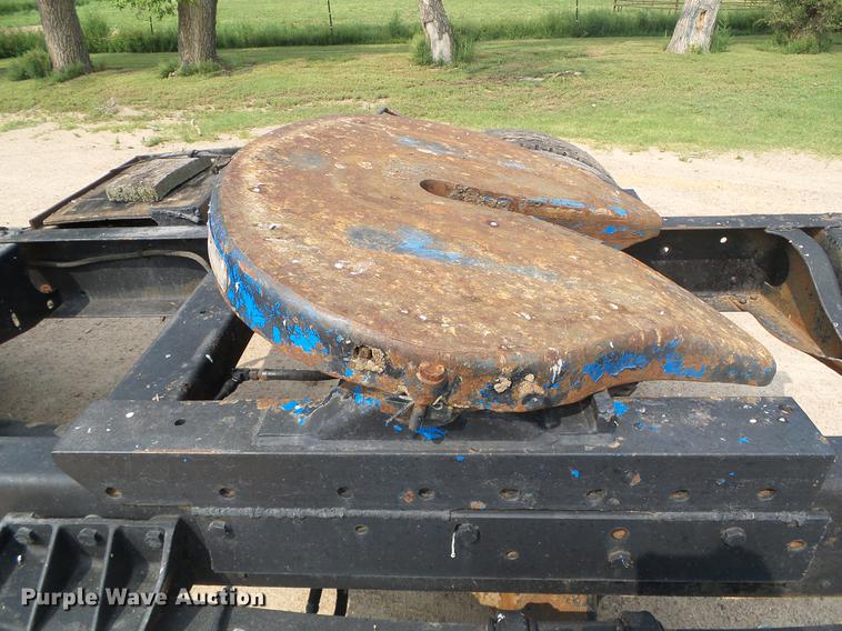 image for item DD5864 1967 International D2000 Fleet Star semi truck