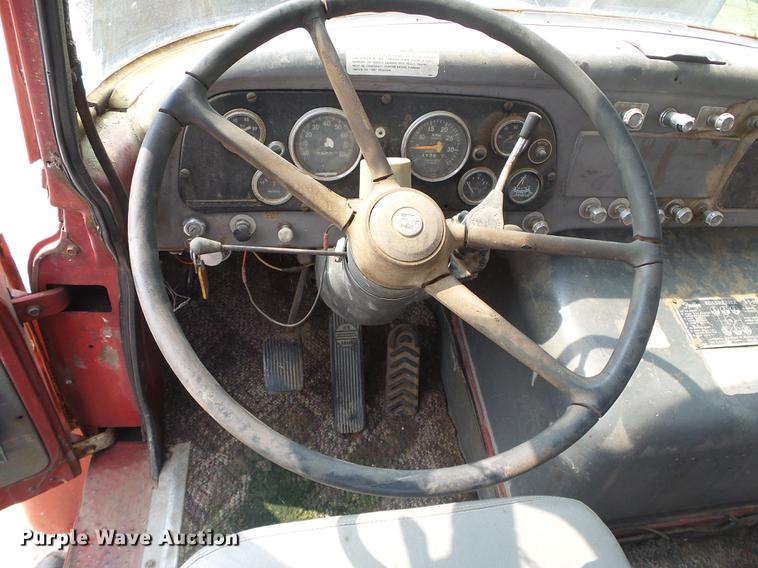 image for item DD5864 1967 International D2000 Fleet Star semi truck