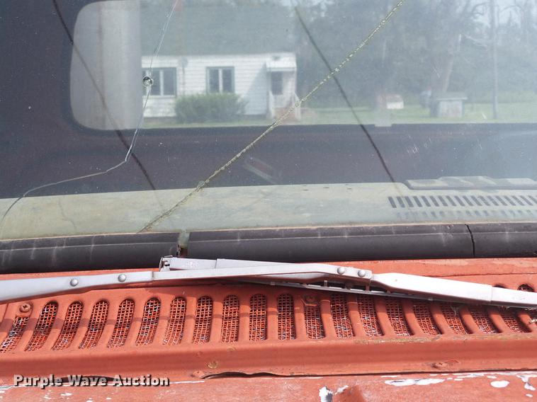 image for item DD5864 1967 International D2000 Fleet Star semi truck