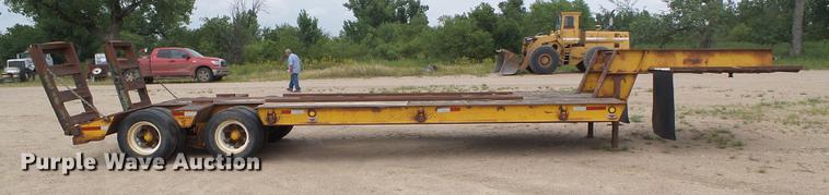 image for item DD5866 1973 Hyster C25TA equipment trailer