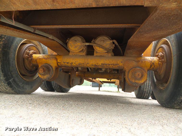 image for item DD5866 1973 Hyster C25TA equipment trailer