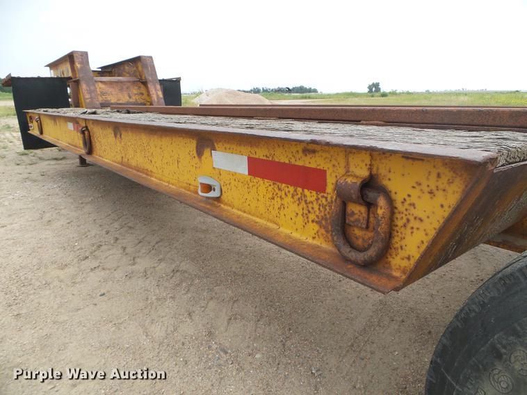 image for item DD5866 1973 Hyster C25TA equipment trailer