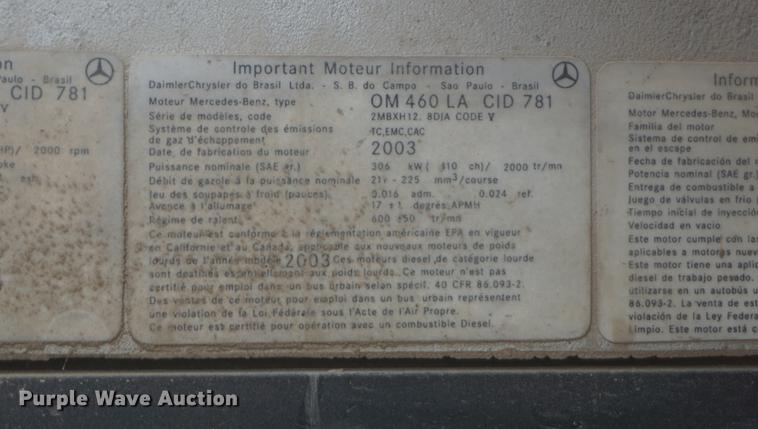 image for item DD6416 2005 Freightliner Columbia semi truck