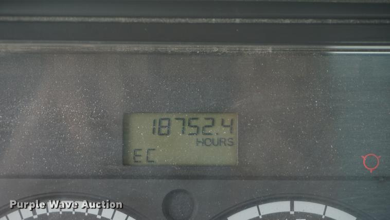 image for item DD6417 2006 Freightliner Columbia semi truck