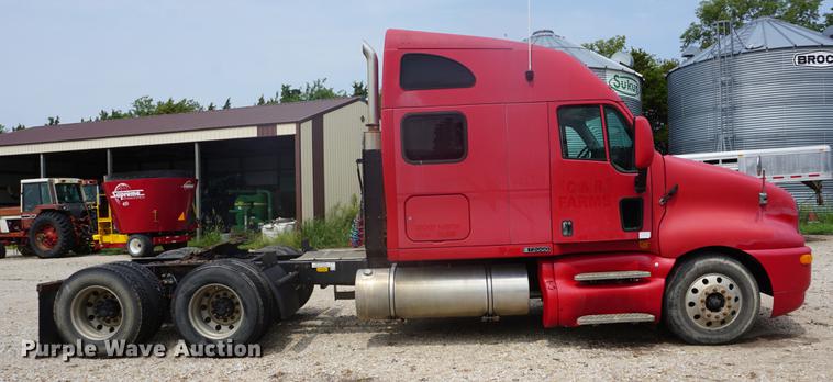 image for item DD6418 2000 Kenworth T2000 semi truck