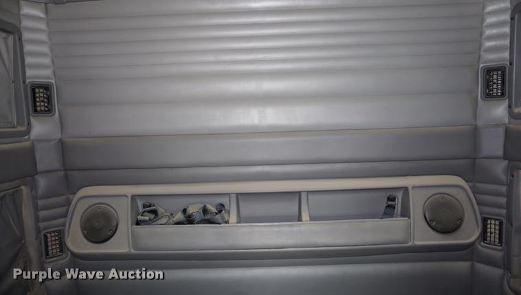 image for item DD6418 2000 Kenworth T2000 semi truck