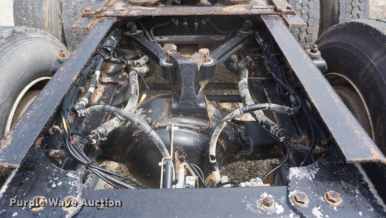 image for item DD6418 2000 Kenworth T2000 semi truck