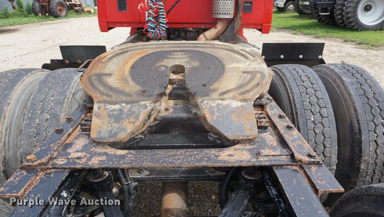 image for item DD6418 2000 Kenworth T2000 semi truck