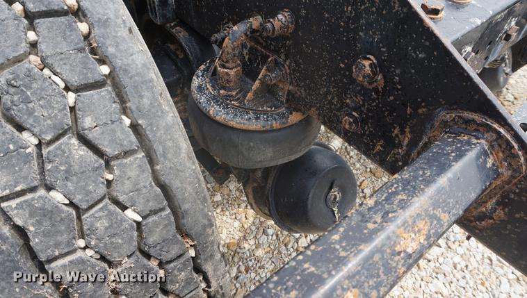 image for item DD6418 2000 Kenworth T2000 semi truck