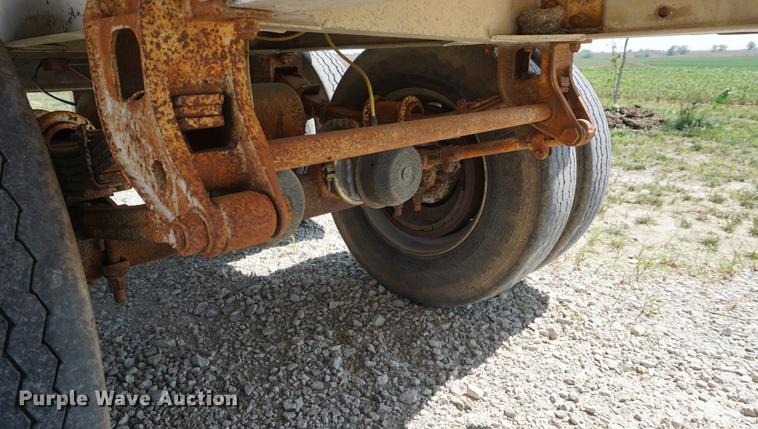 image for item DD7876 1964 Moser tank trailer