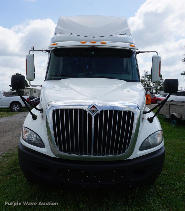 image for item DD7909 2009 International ProStar Premium semi truck