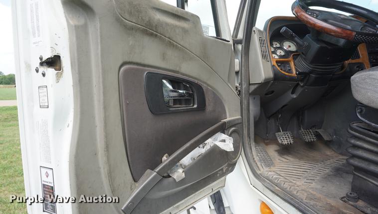 image for item DD7909 2009 International ProStar Premium semi truck