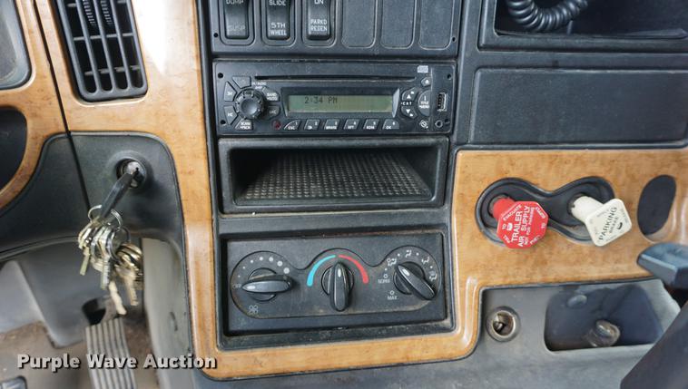 image for item DD7909 2009 International ProStar Premium semi truck