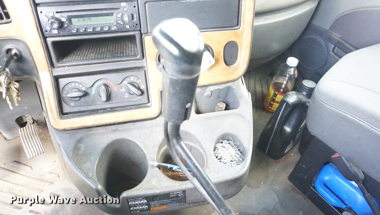 image for item DD7909 2009 International ProStar Premium semi truck