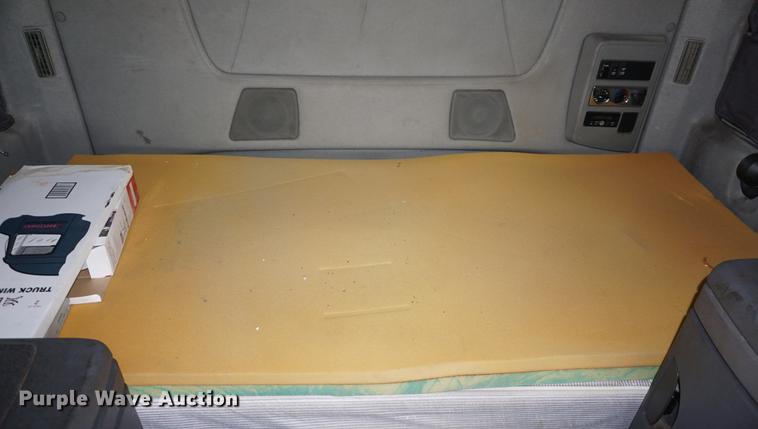 image for item DD7909 2009 International ProStar Premium semi truck