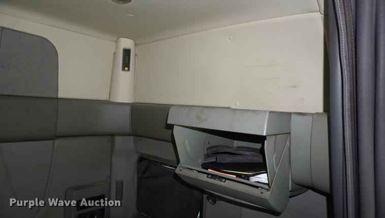 image for item DD7909 2009 International ProStar Premium semi truck