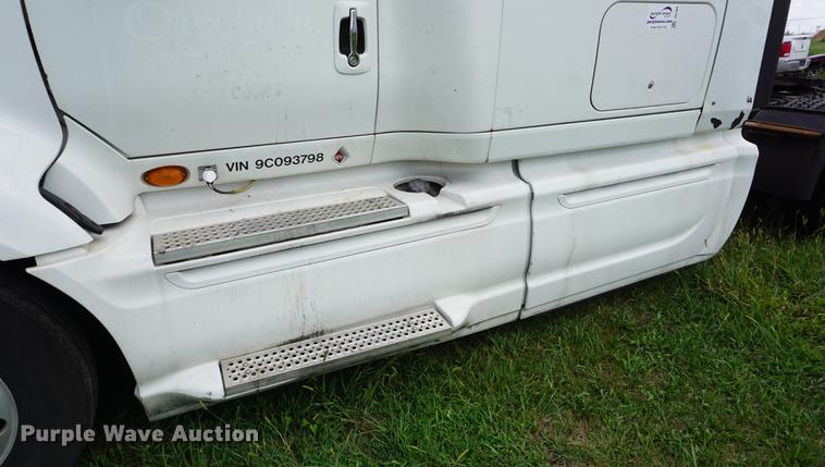 image for item DD7909 2009 International ProStar Premium semi truck