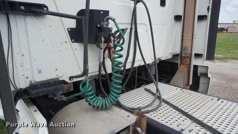 image for item DD7909 2009 International ProStar Premium semi truck