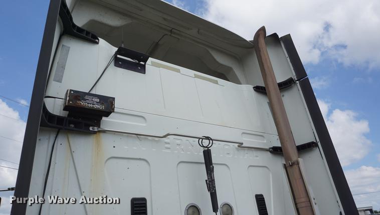 image for item DD7909 2009 International ProStar Premium semi truck