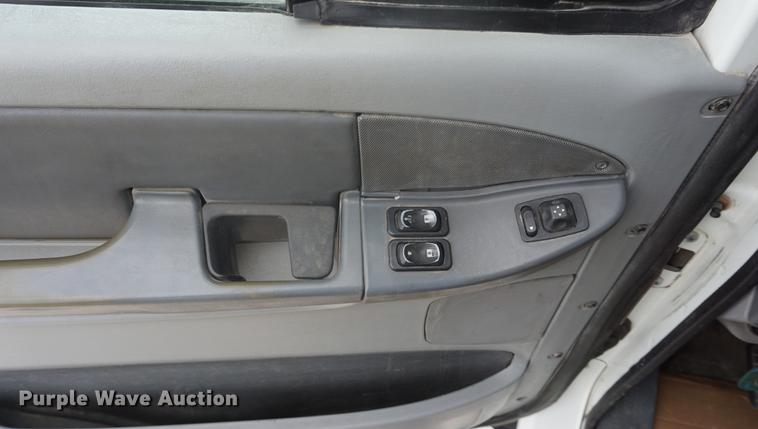 image for item DD7915 2006 Freightliner Columbia semi truck