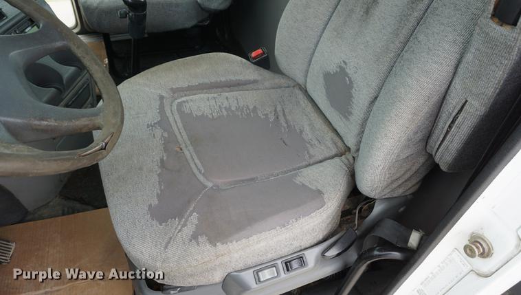 image for item DD7915 2006 Freightliner Columbia semi truck