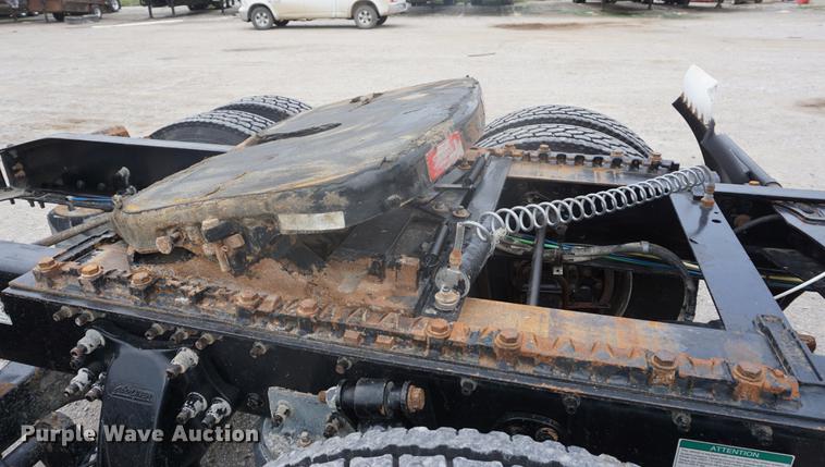 image for item DD7915 2006 Freightliner Columbia semi truck