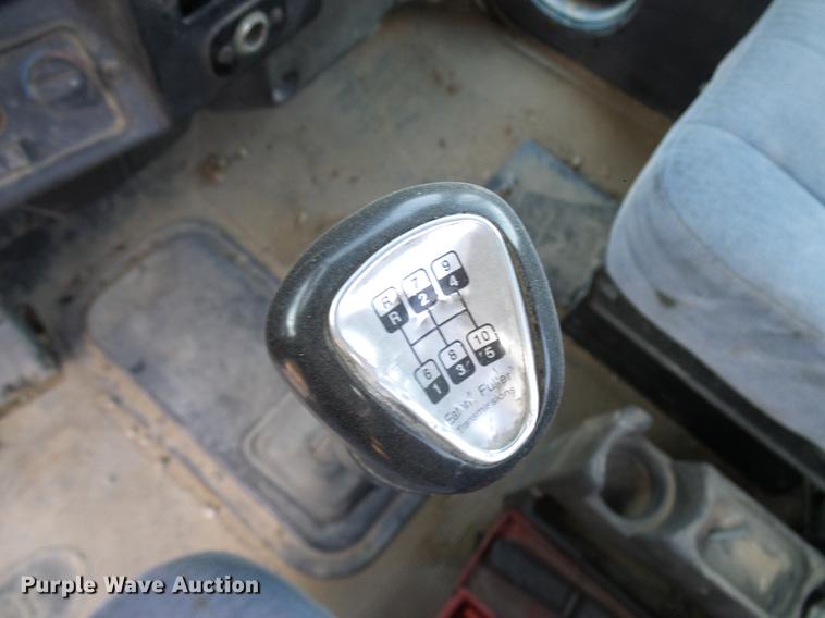 image for item DD8397 1999 Peterbilt 385 semi truck