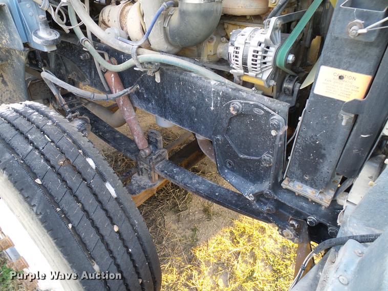 image for item DD8397 1999 Peterbilt 385 semi truck