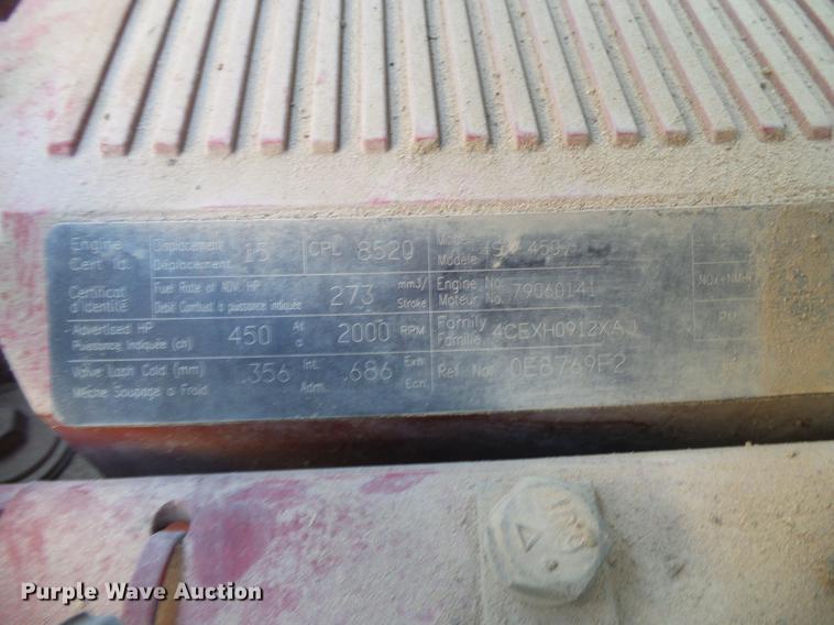 image for item DD8414 2005 International 9200i semi truck